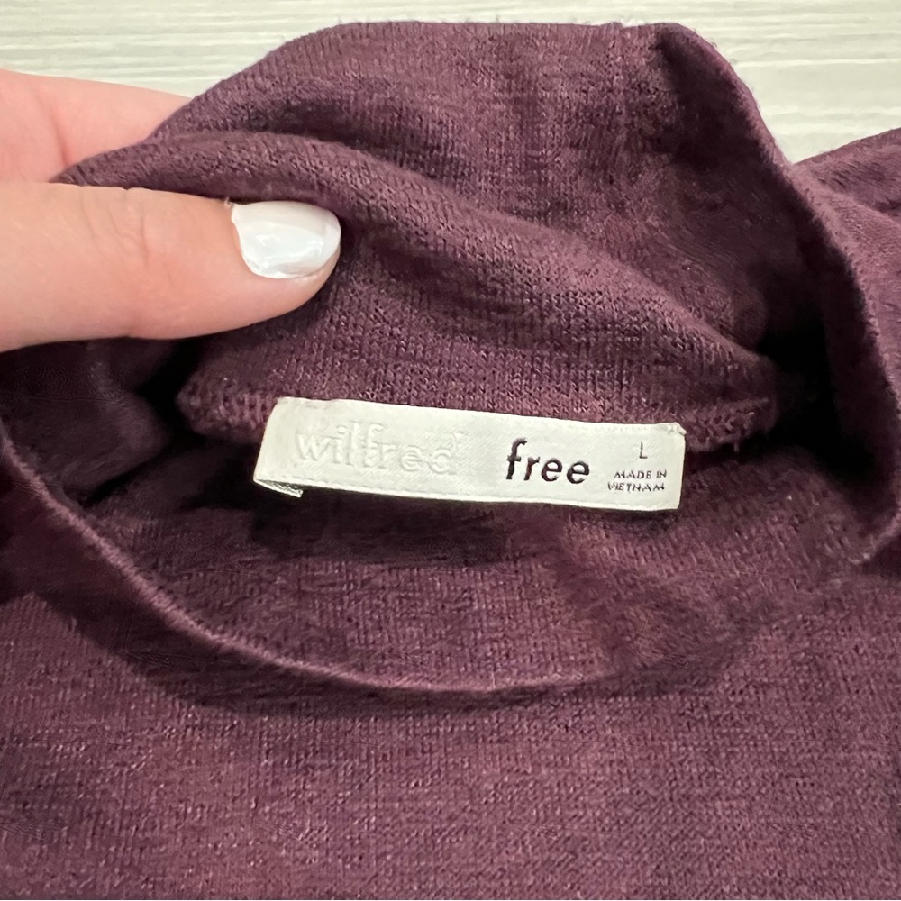 Aritzia Wilfred Free Purple Turtleneck Sweater - Picture 2 of 3
